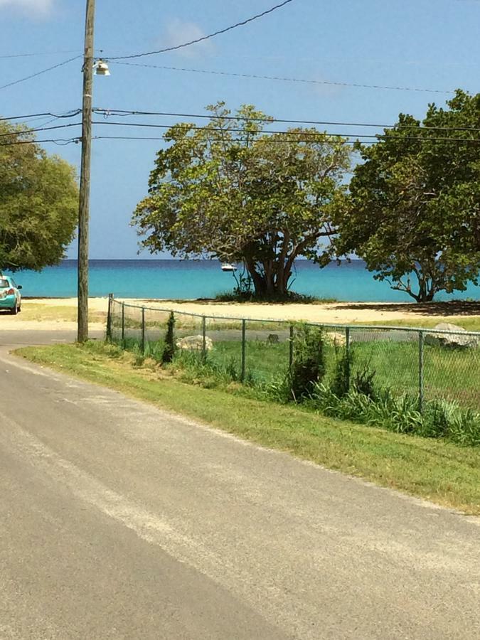 Georges Royal Inn Frederiksted Esterno foto
